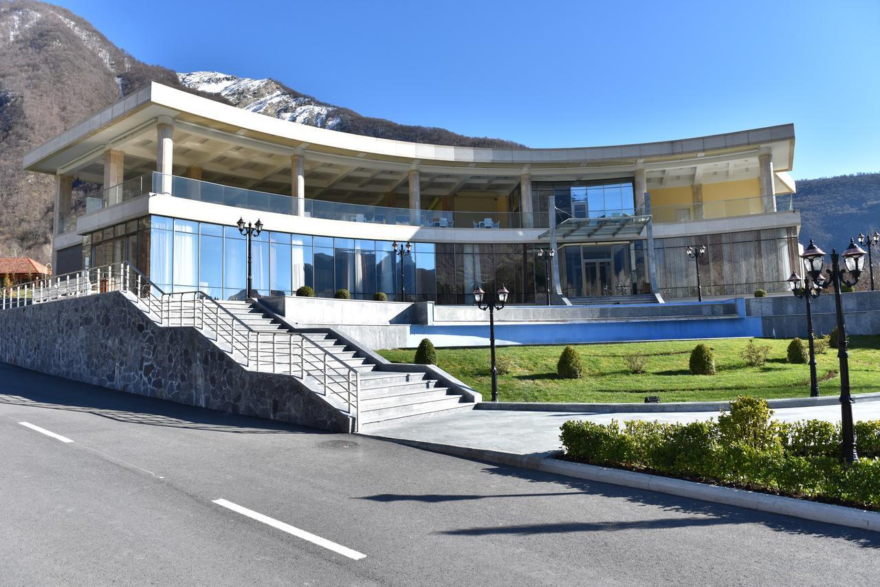 Sheki Park Hotel Bagian luar foto