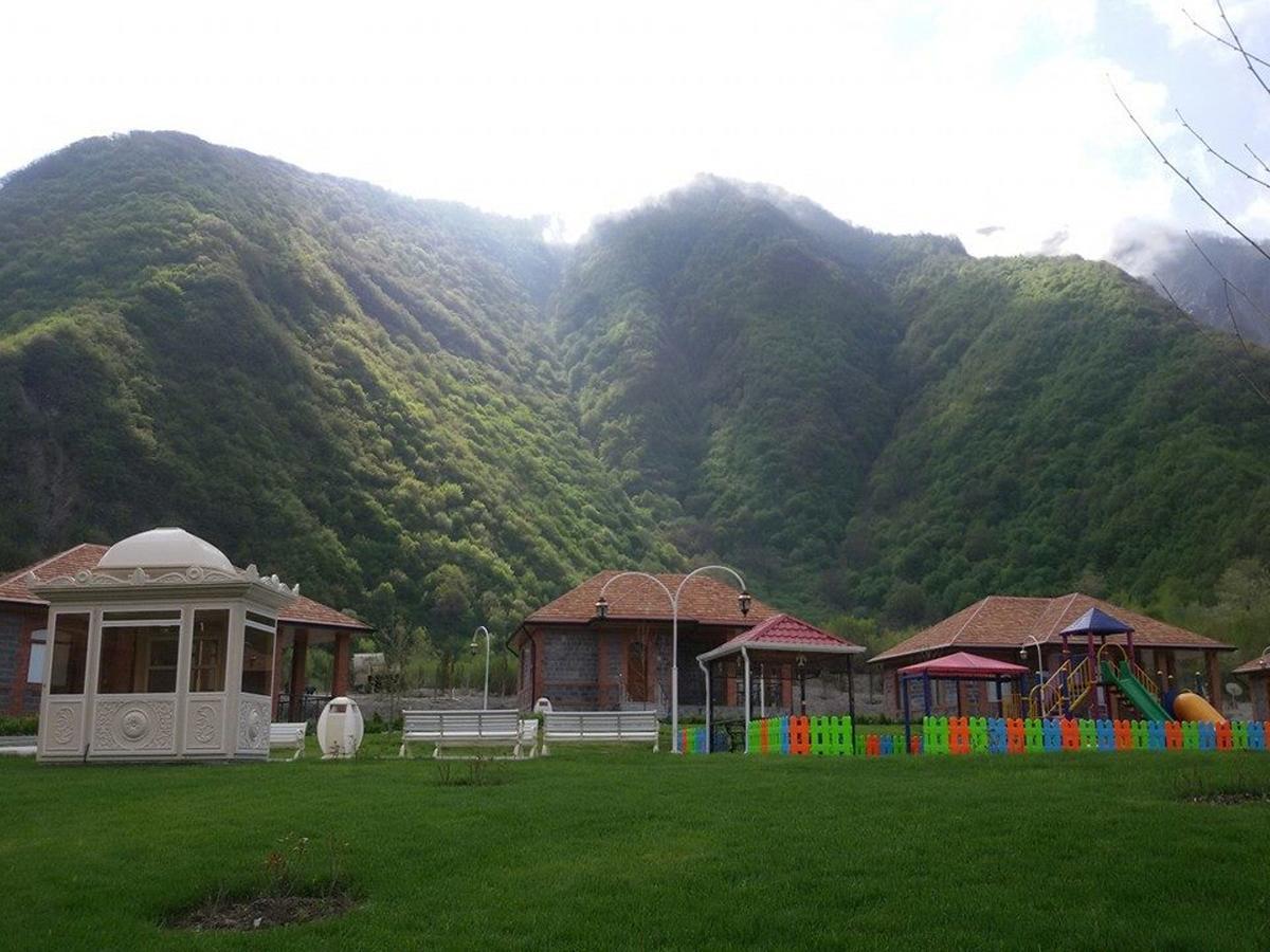 Sheki Park Hotel Bagian luar foto