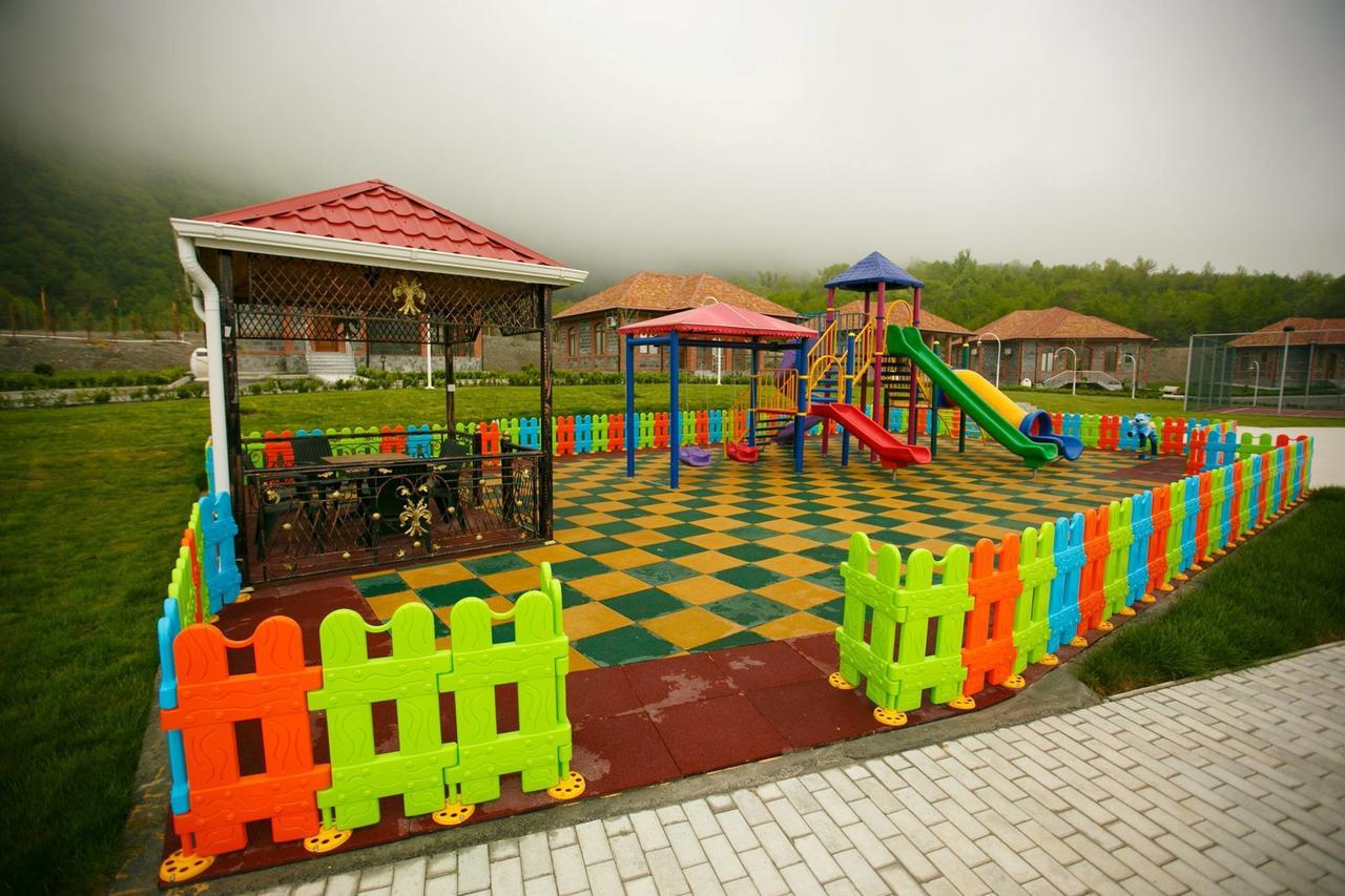 Sheki Park Hotel Bagian luar foto