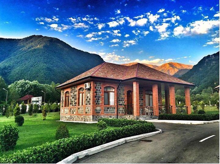 Sheki Park Hotel Bagian luar foto