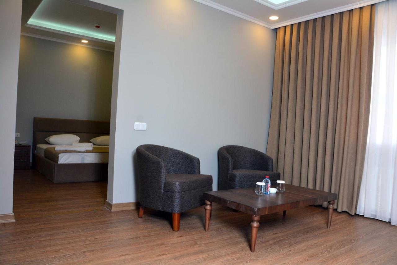 Sheki Park Hotel Bagian luar foto