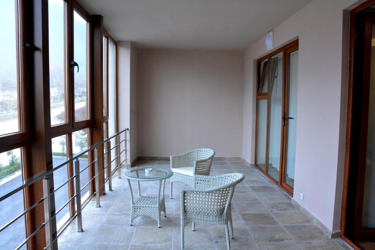 Sheki Park Hotel Bagian luar foto